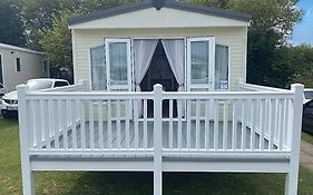 Modern 6 Berth Static Caravan, Hunstanton